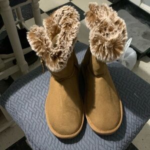 Women’s Classic Mid Calf Boots